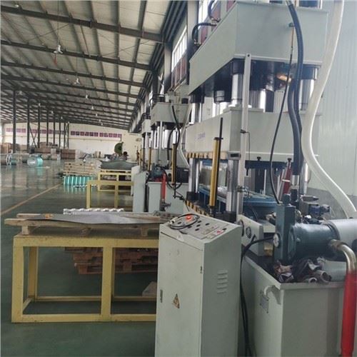 Máy ép thủy lực ngói màu kim loại